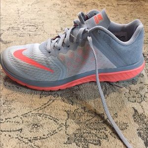 Nike FS Lite Run 3 Sneakers